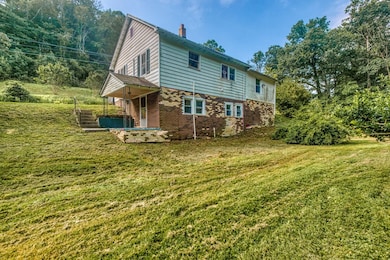 1256 Scratch Gravel Rd, Marion, VA 24354 - photo 6