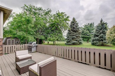 Relax or entertain on the large deck overlooking the golf course.