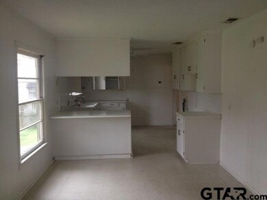 513 513 Beckley St, Kilgore, TX 75662 - photo 3