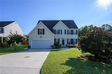 206 Jamestown Oaks Dr, Jamestown, NC 27282 - photo 2