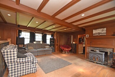 35 Edgewater Dr, Blackstone, MA 01504 - photo 2