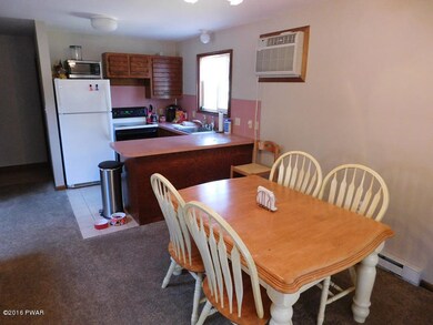 127 Franklin Dr, Dingmans Ferry, PA 18328 - photo 5