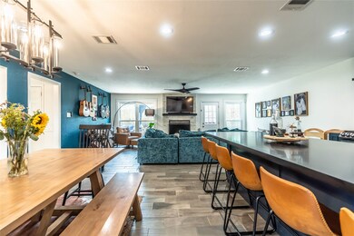 1015 Creekmont Dr, Houston, TX 77091 - photo 5