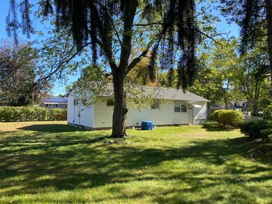 78 Wakefield St, Indian Orchard, MA 01151 - photo 2