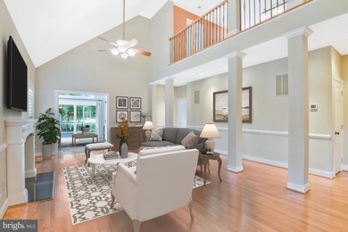 25685 Tremaine Terrace, Chantilly, VA 20152 - photo 6