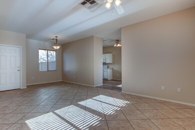 637 E El Prado Rd-8