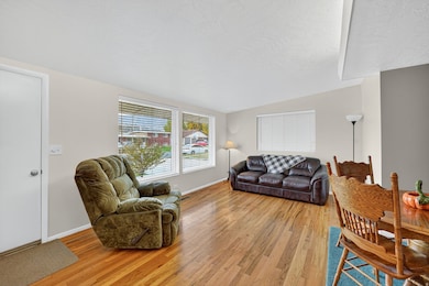 235 W 1400 N, Bountiful, UT 84010 - photo 3