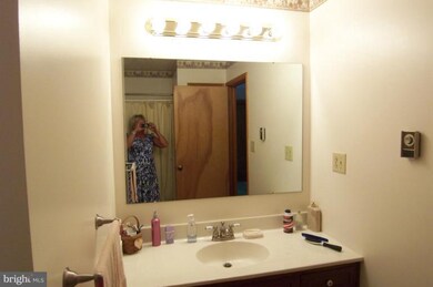 2948 Adams Dr, Chambersburg, PA 17201 - photo 7