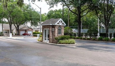 4700 SW Archer Rd unit M-90, Gainesville, FL 32608 - photo 2