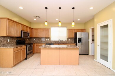 3074 S Southwind Dr, Gilbert, AZ 85295 - photo 2