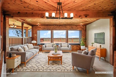 30-web-or-mls-_K3A3222 - Living Room - S