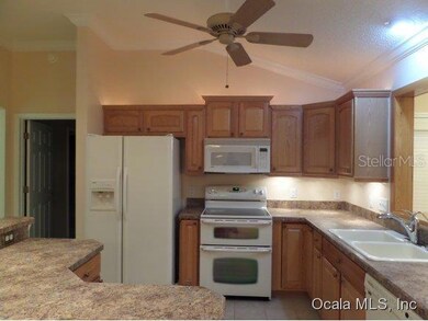 3401 Carbondale Ct, The Villages, FL 32162 - photo 3
