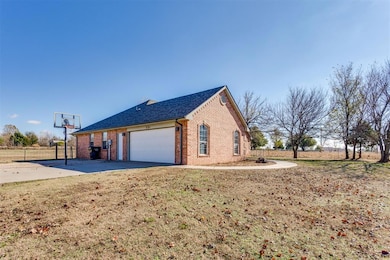 1053 S Mustang Rd, Blanchard, OK 73010 - photo 4