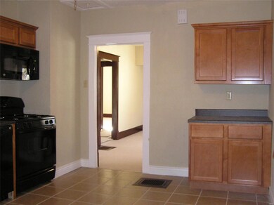 Kitchen - Another view!
