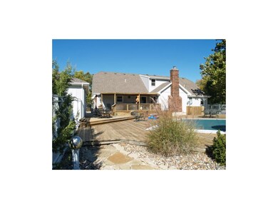 Back of Home, notice the shaded deck cover, hidden