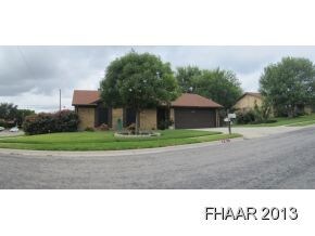 118 E Hogan Dr, Copperas Cove, TX 76522 - photo 3