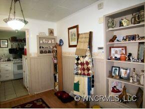 Built-Ins in Dining Room