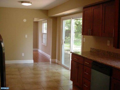 22 Plumtree Ln, Willingboro, NJ 08046 - photo 3