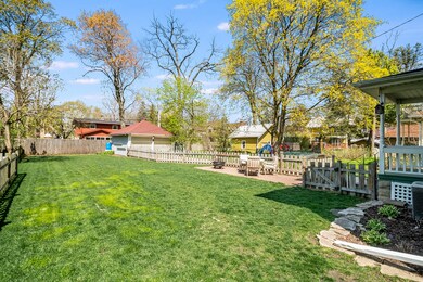 117 S Commonwealth Ave, Aurora, IL 60506 - photo 5