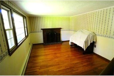 89 Bumble Bee Cir, Shrewsbury, MA 01545 - photo 7