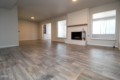 16007 Darrington Rd, Horizon City, TX 79928 - photo 7