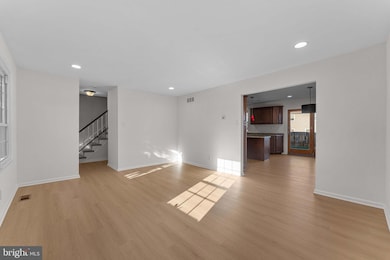 217 Pebble Ct, Chalfont, PA 18914 - photo 7