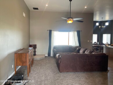 4E77BF88-38D1-4F84-8CF1-5EC3E607BAC3