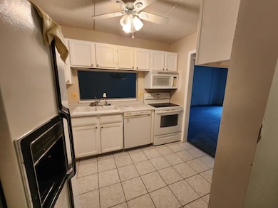 10501 Cedar Lake Rd unit 212, Hopkins, MN 55305 - photo 4