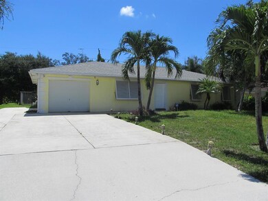 6594 Massachusetts Dr, Lake Worth, FL 33462 - photo 2