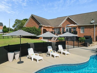 140 Wintergreen Cir, Statesville, NC 28677 - photo 4