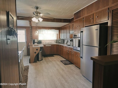 519 S Hancock St, McAdoo, PA 18237 - photo 7