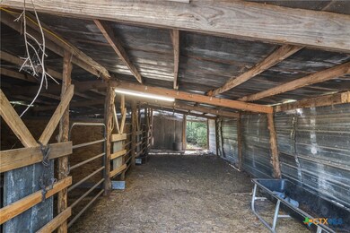 2025 Mule Creek Rd, Harwood, TX 78632 - photo 7