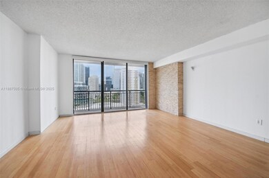 Brickell Key Two Condo unit 1807, Miami, FL 33131 - photo 7