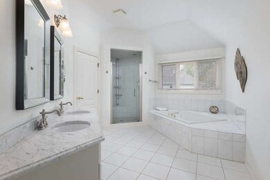 2103 Clear Brook Ct, Naperville, IL 60564 - photo 5