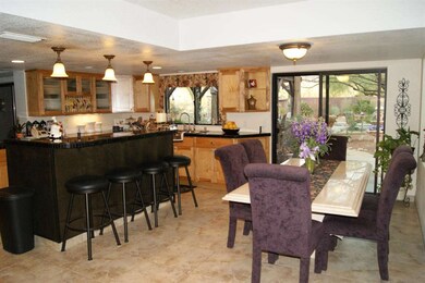 Kitchen/Dining