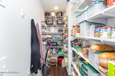 04-Pantry_IMG_5601