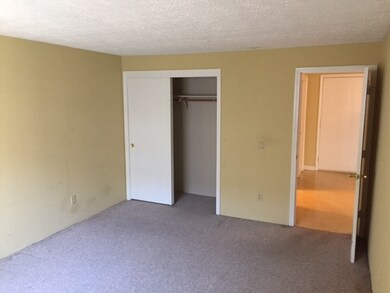 535 Calef Rd unit 16, Manchester, NH 03103 - photo 3