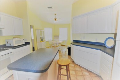 3489 Dixon Ln, The Villages, FL 32162 - photo 4