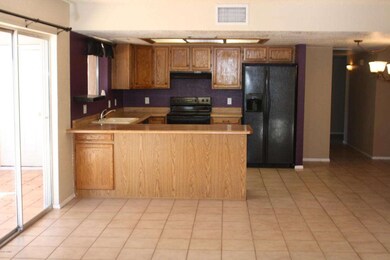 KITCHEN 2 IMG_8764