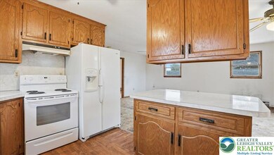 943 Crawford St, Bethlehem, PA 18017 - photo 6