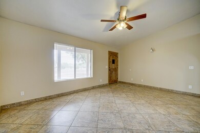 11543 E 6th Ave-6