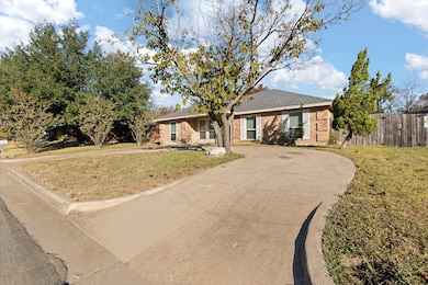 119 Liesa St, Alvarado, TX 76009 - photo 3