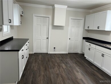 189 Gates St, Buffalo, NY 14212 - photo 2