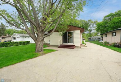 1721 14 1 2 St S, Fargo, ND 58103 - photo 7