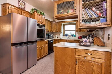 3714 SE 10th St, Des Moines, IA 50315 - photo 7