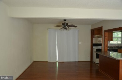 16212 Cypress Ct, Dumfries, VA 22025 - photo 3