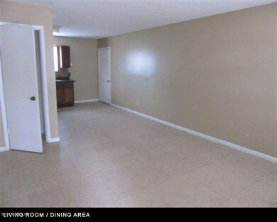 5147 Westchase Ct, Jacksonville, FL 32210 - photo 2