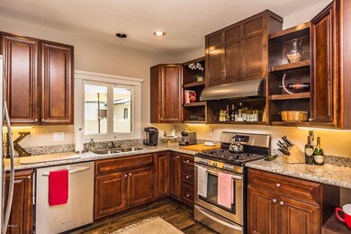 Kitchen 1