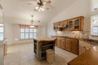 616 Courtney St, Fredericksburg, TX 78624 - photo 6