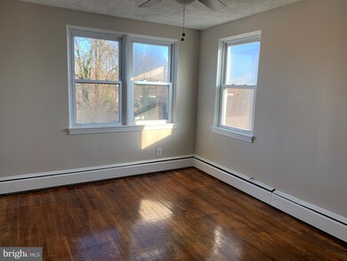 2801 Edgecombe Cir N, Baltimore, MD 21215 - photo 2